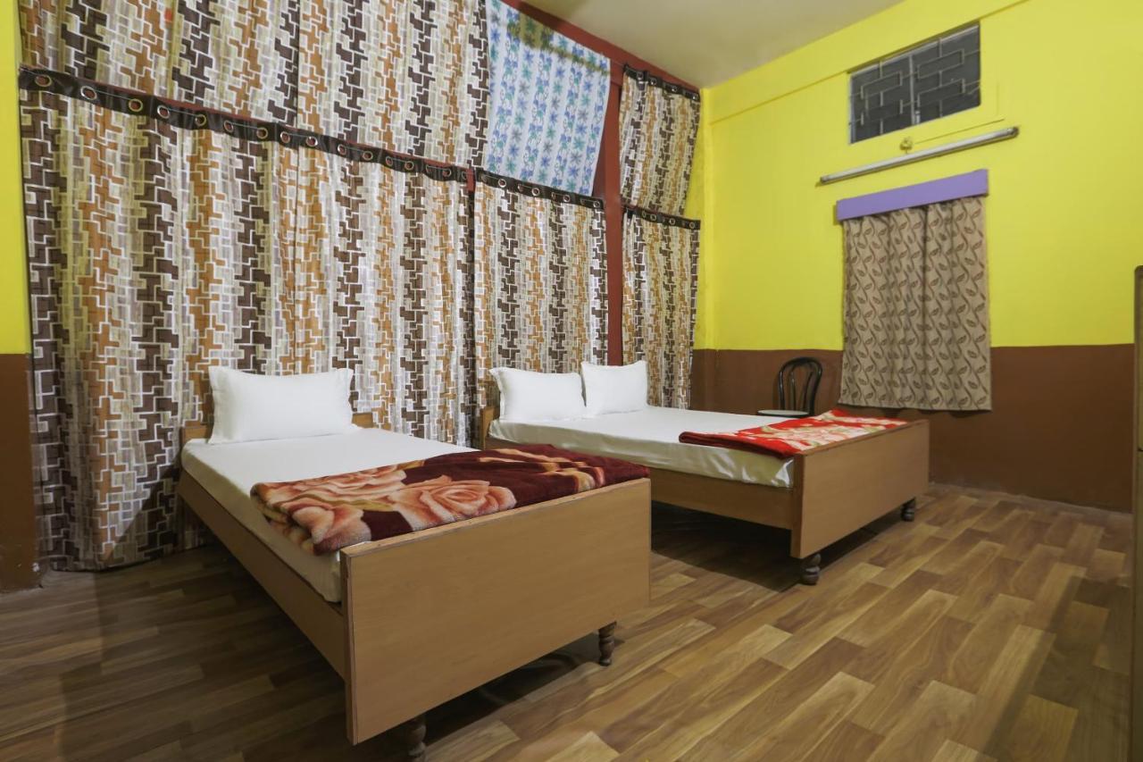 Oyo Hotel 43459 Oasis Lodge Jorhat Bagian luar foto