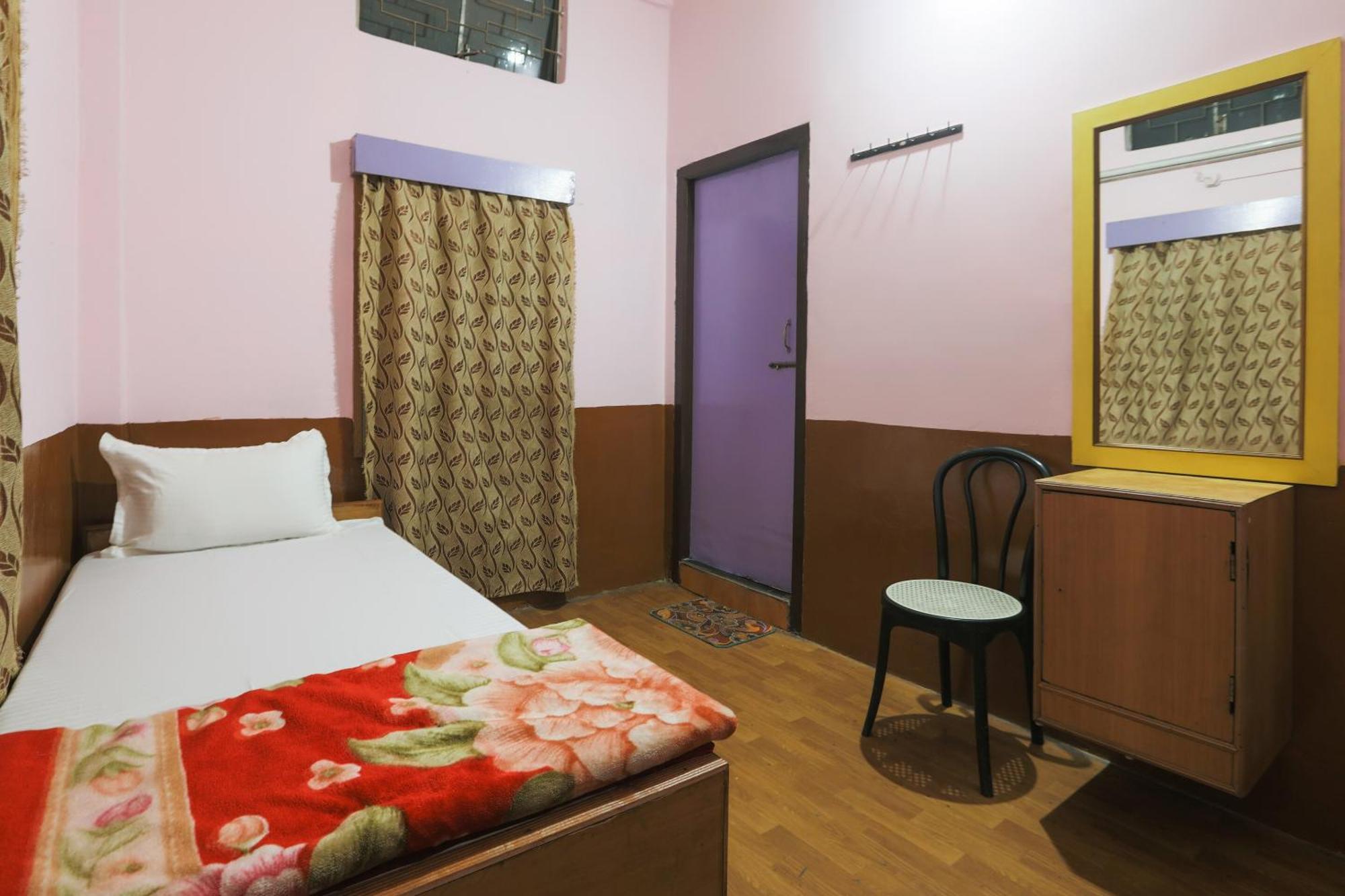 Oyo Hotel 43459 Oasis Lodge Jorhat Bagian luar foto